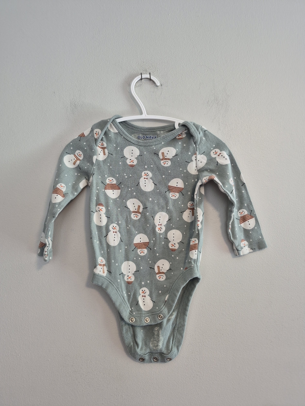 Old Navy 6/12m Light Green Snowman Print Long-Sleeve Onesie